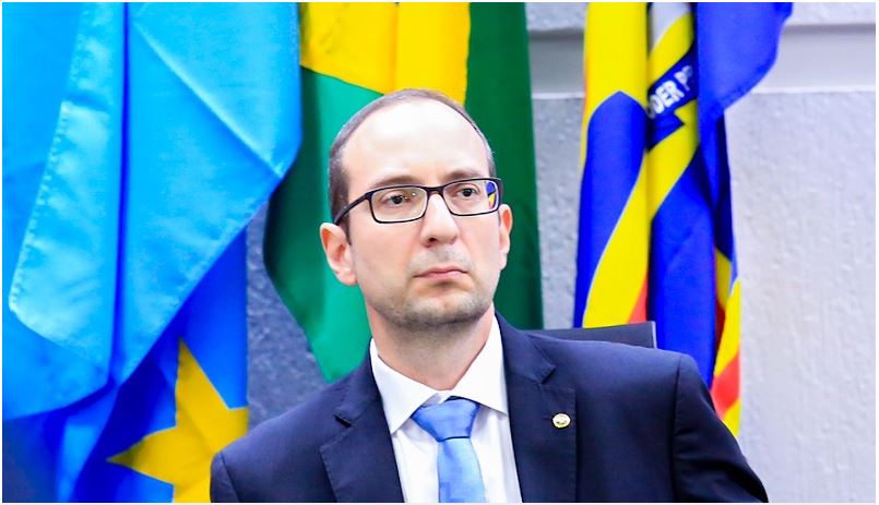 Dr Pedro mocao