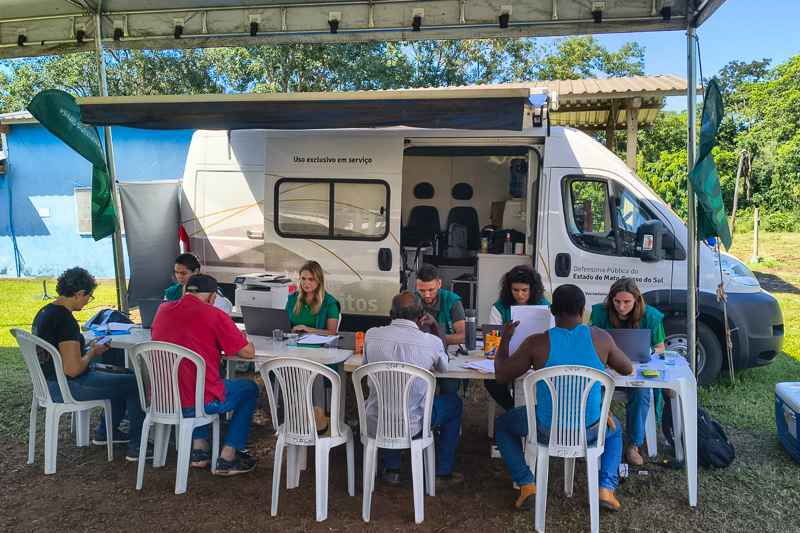 Defensoria leva assistência jurídica a Furnas do Dionísio no primeiro Juizado Itinerante em quilombo de MS