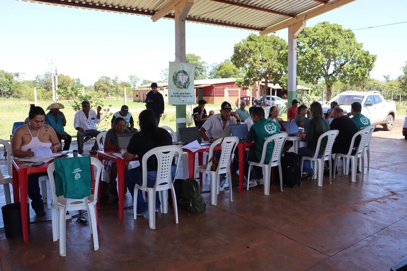 Mutirao assentamento capa