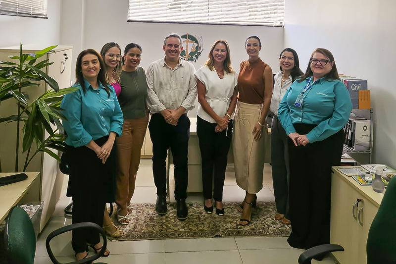 Defensoria recebe visita institucional de concessionária de água no Nuccon