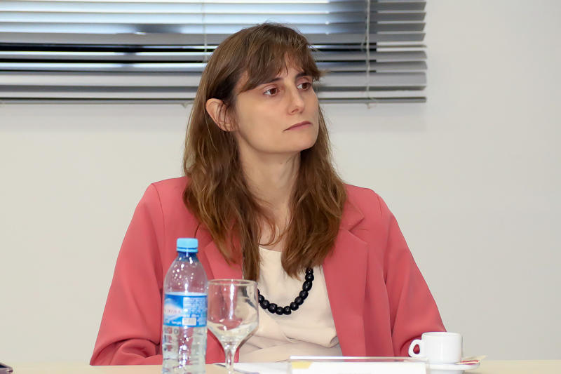 dra. Thais Sagin web 1